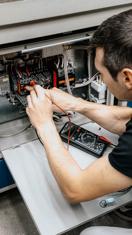 Portland Oregon property management — in-house electrical repairs at investment property